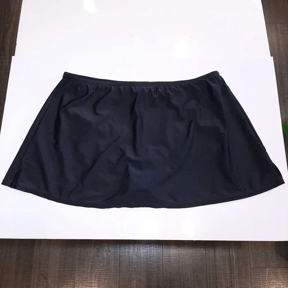 LIZ CLAIBORNE Swim Skirt Solid Black Plus Size w Tummy Control Panel